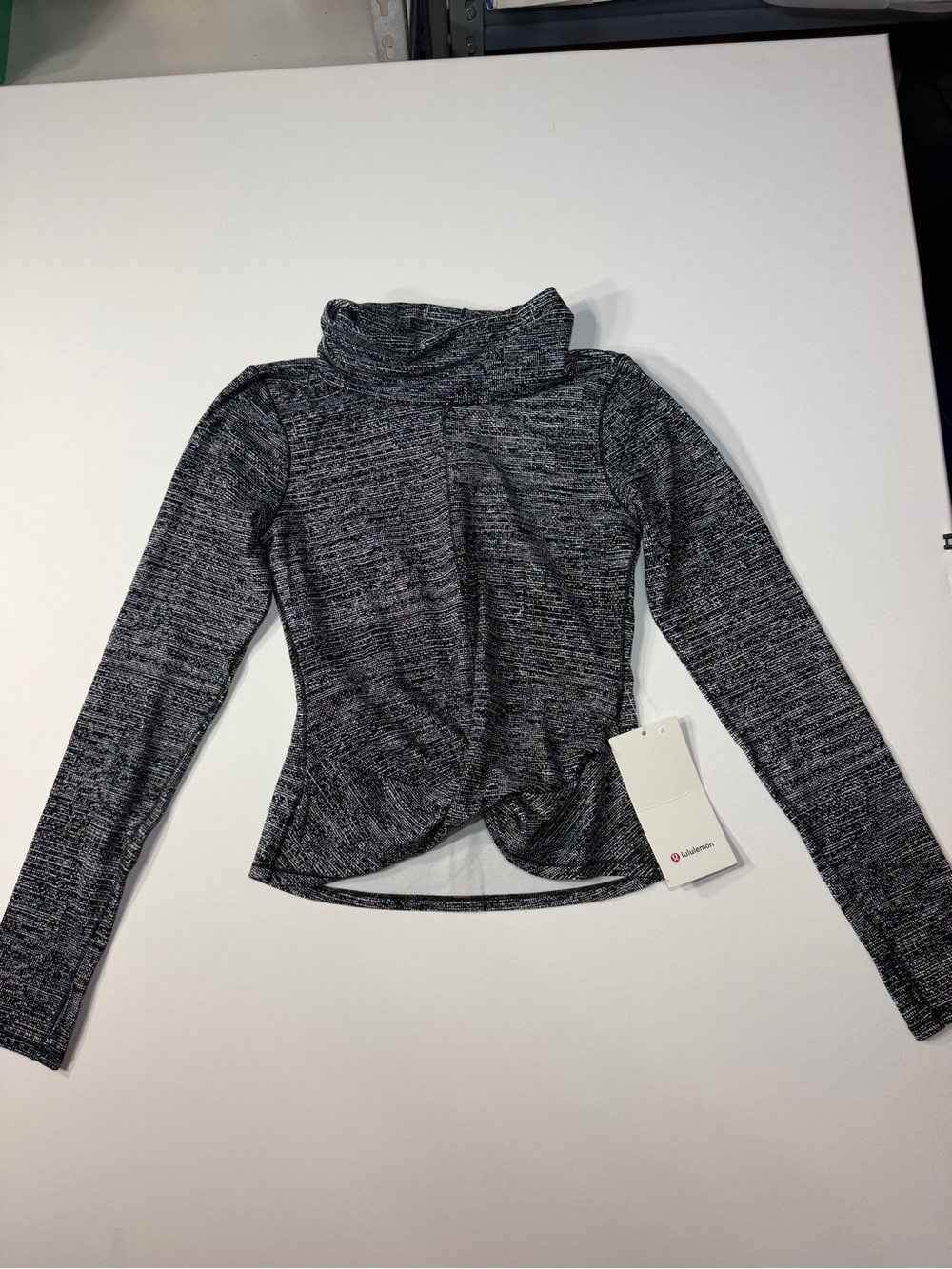 lululemon athletica Women's Black Heathered Turtleneck Sweater size 6 new w tags